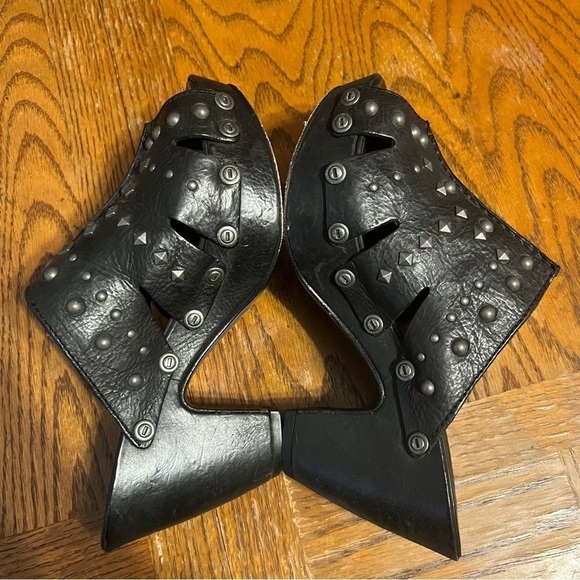 Ariat Studded Peep Toe Heeled Leather Slip-On Clog Mules in Black Sz 7 Y2K 90s - Picture 11 of 13